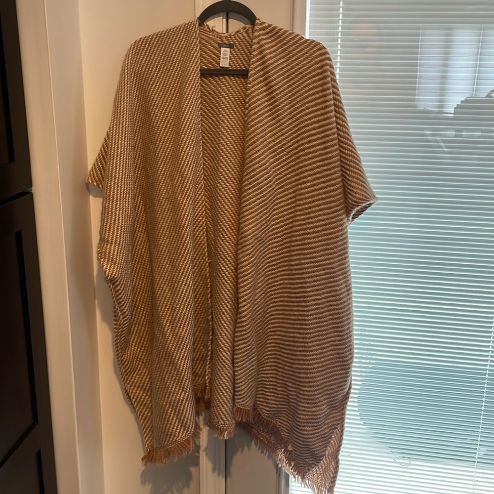 Aerie Shawl/Poncho